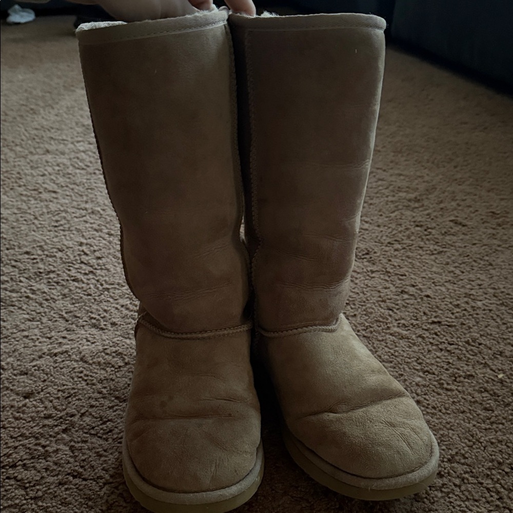 Women’s UGG Tan Winter Boots